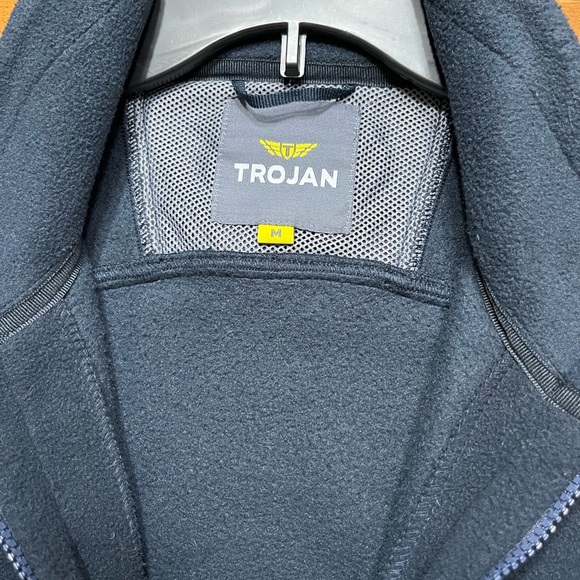 Men's Fleece Jacket. Size: Medium - Picture 9 of 11